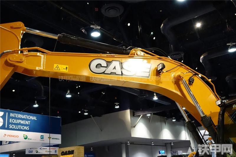 凯斯CX160C挖掘机局部