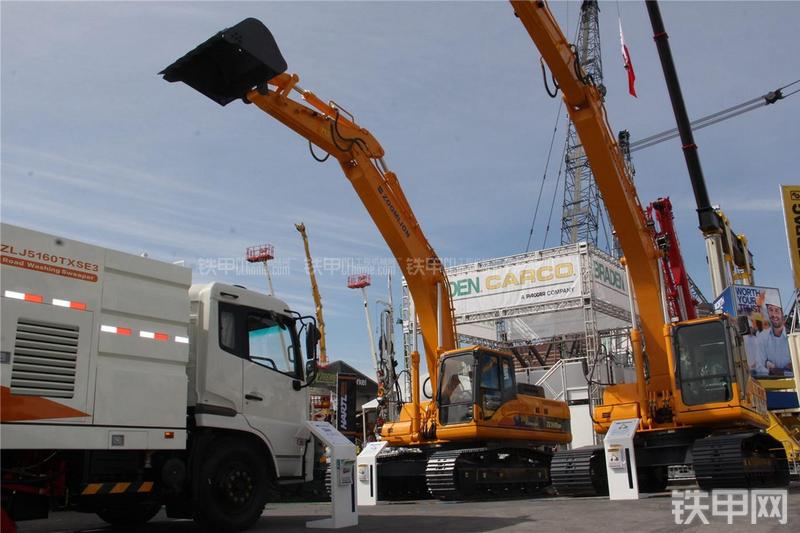 中联重科ZE360ESP挖掘机整机外观