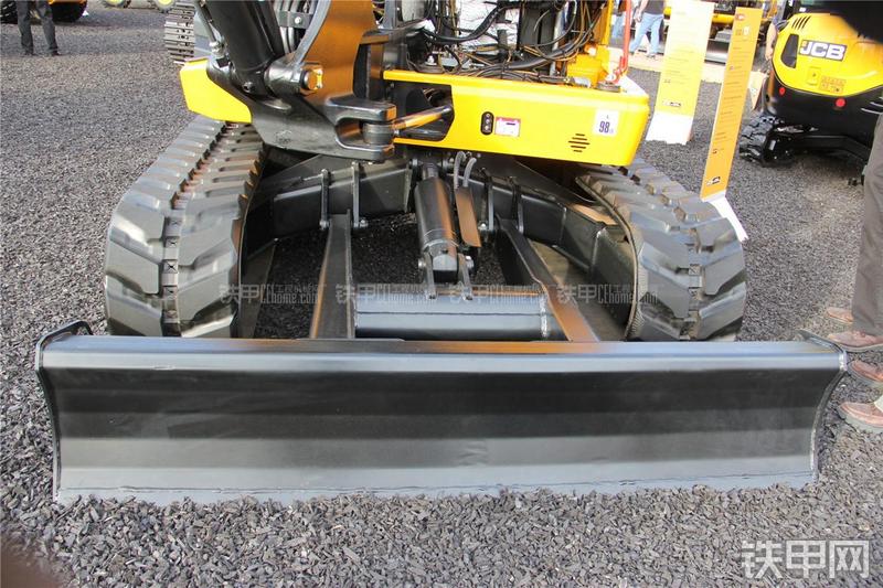 杰西博85Z-1挖掘机局部