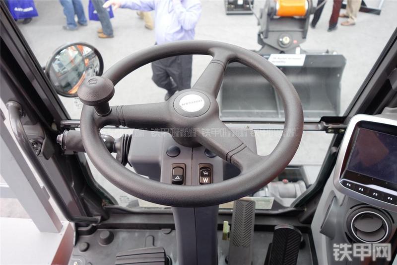 迪万伦DX190W-3挖掘机局部