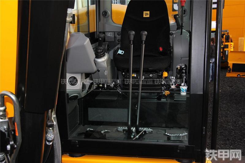 杰西博86C-1挖掘机局部