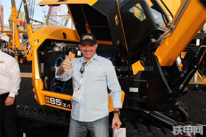 杰西博85Z-1挖掘机局部