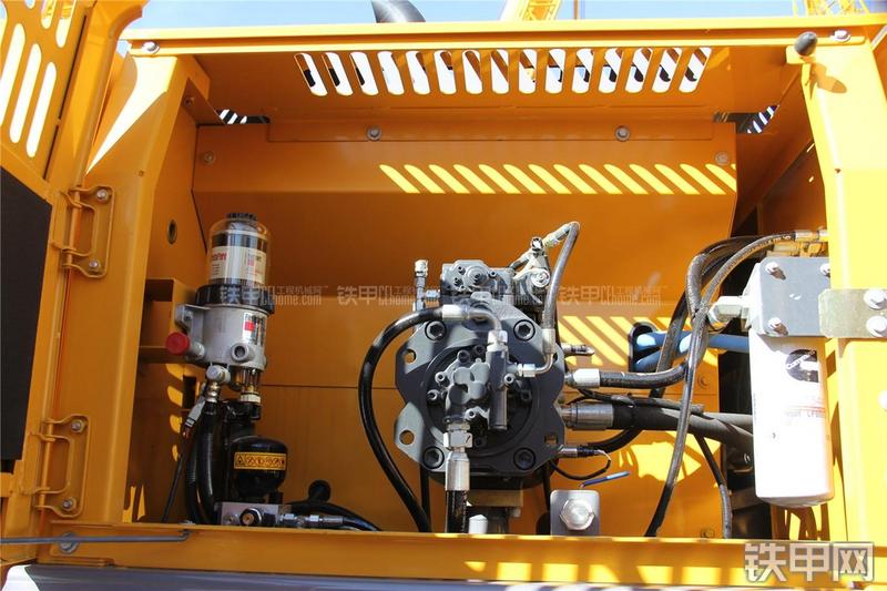 徐工XE360U挖掘机局部