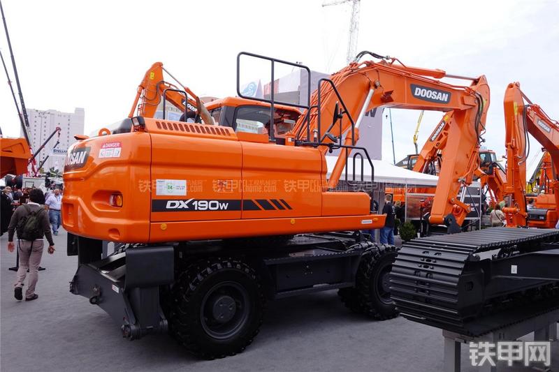 迪万伦DX190W-3挖掘机局部