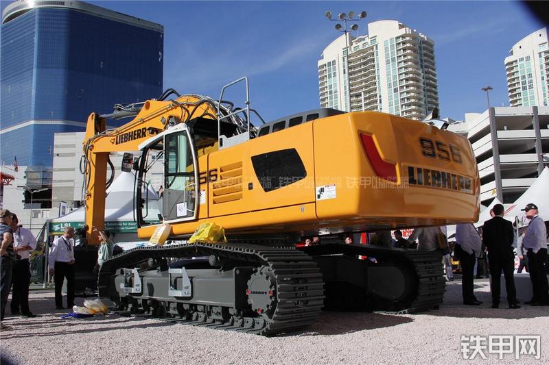 利勃海尔R956HD挖掘机整机外观