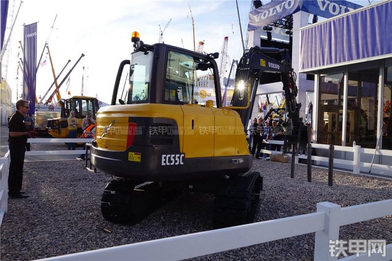 沃尔沃EC55C挖掘机整机外观