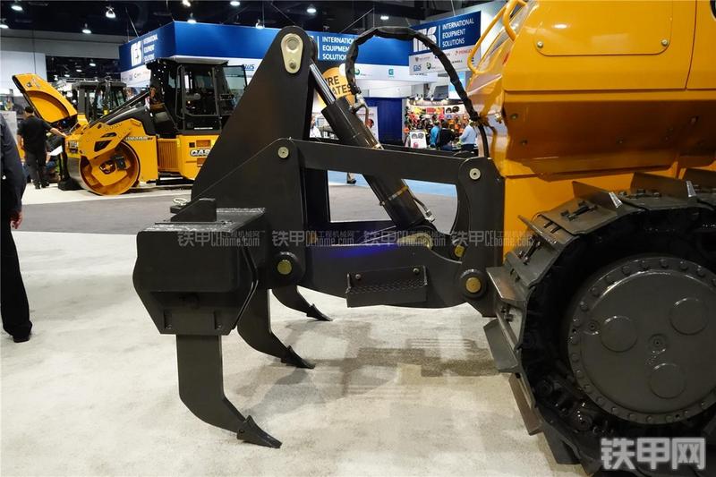 凯斯2050M推土机局部