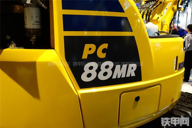 小松PC88MR-10挖掘机局部