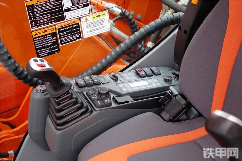 迪万伦DX190W-3挖掘机局部