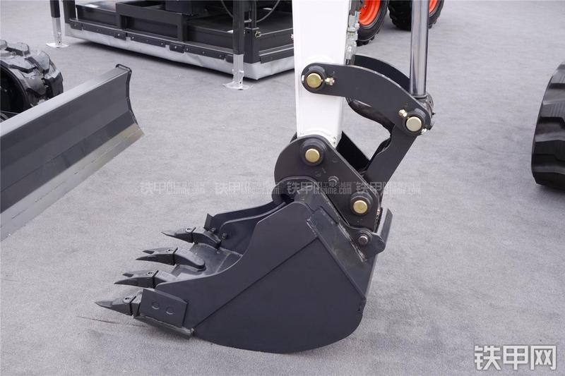 山猫E50挖掘机局部