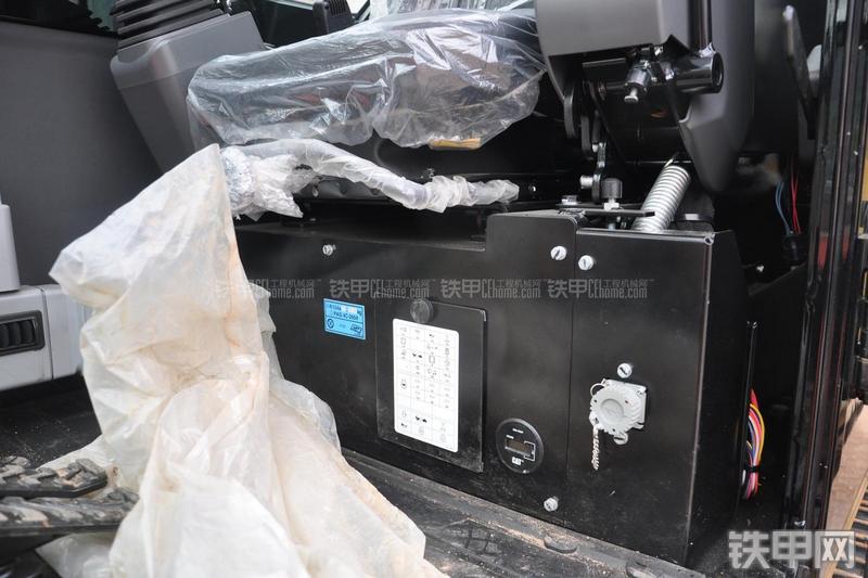 卡特彼勒308E液压挖掘机局部