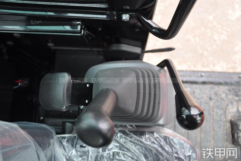 卡特彼勒308E液压挖掘机局部