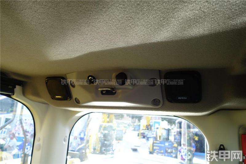 神钢SK210LC-9进口挖掘机局部