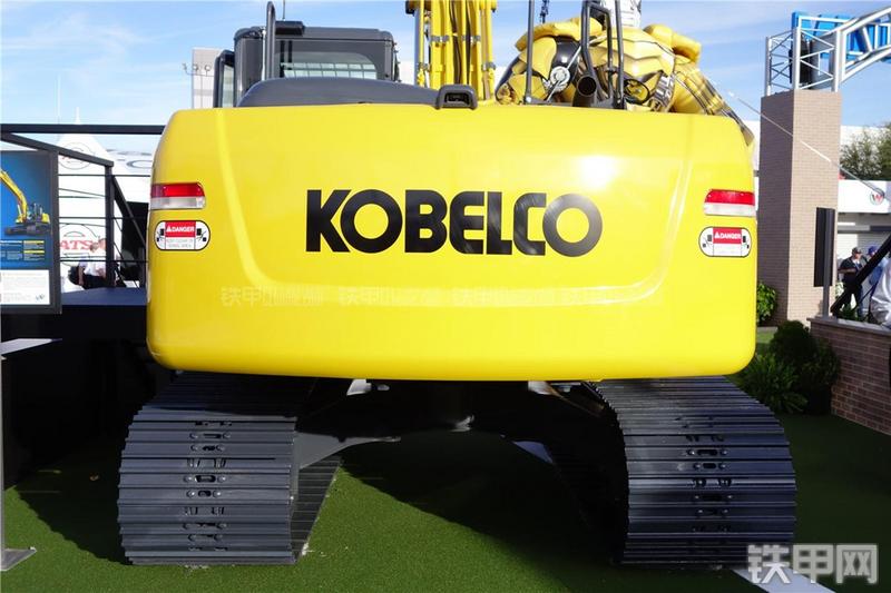 神钢SK210LC-9进口挖掘机整机外观