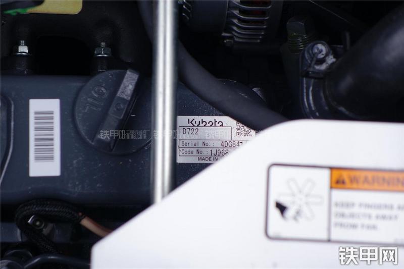 山猫418挖掘机局部