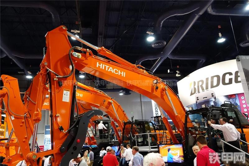 日立ZX210LC-5挖掘机局部