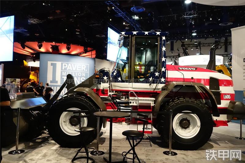 沃尔沃L60G装载机整机外观