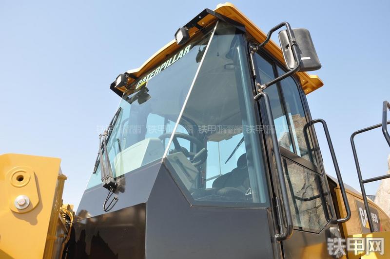 卡特彼勒950GC装载机局部