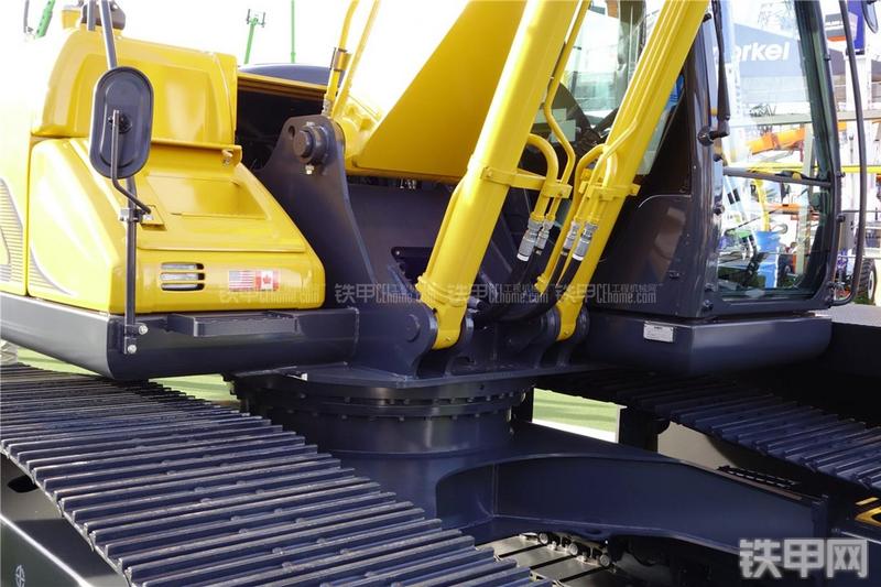 神钢SK210LC-9进口挖掘机局部