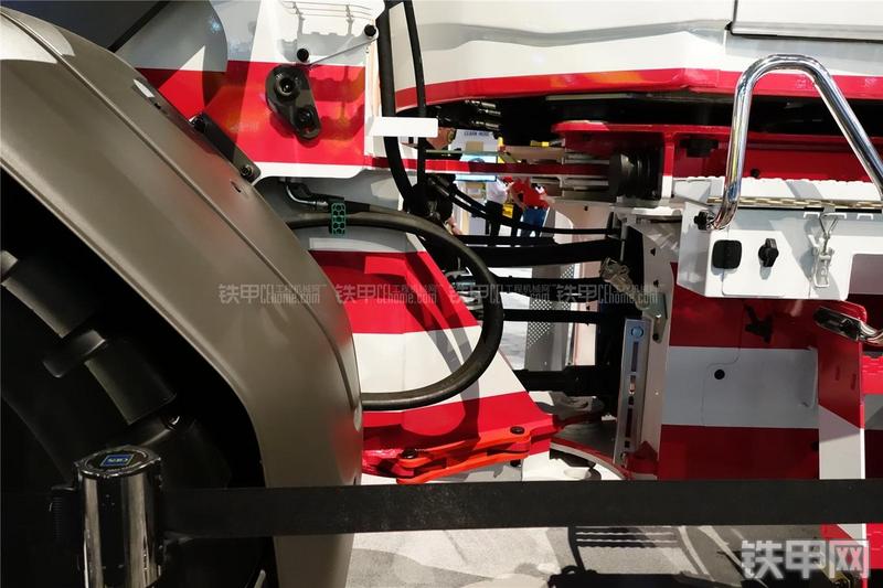 沃尔沃L60G装载机局部