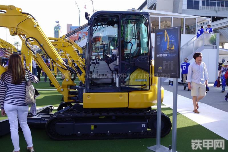 神钢SK55SRX-6E挖掘机整机外观