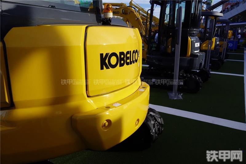 神钢SK55SRX-6E挖掘机局部