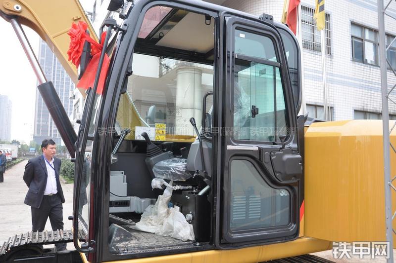 卡特彼勒308E液压挖掘机局部