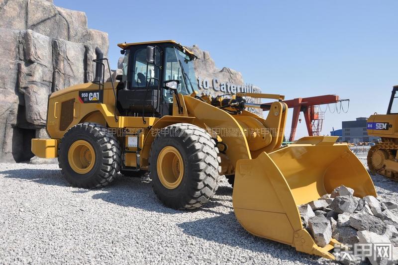 卡特彼勒950GC装载机整机外观