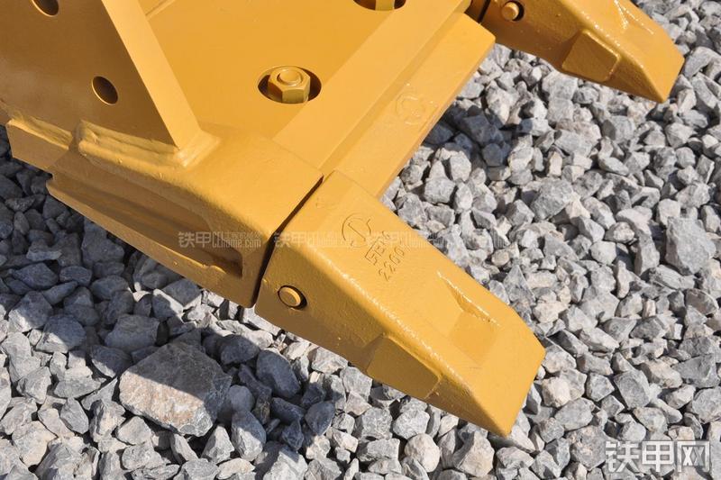 山工SEM650B装载机局部