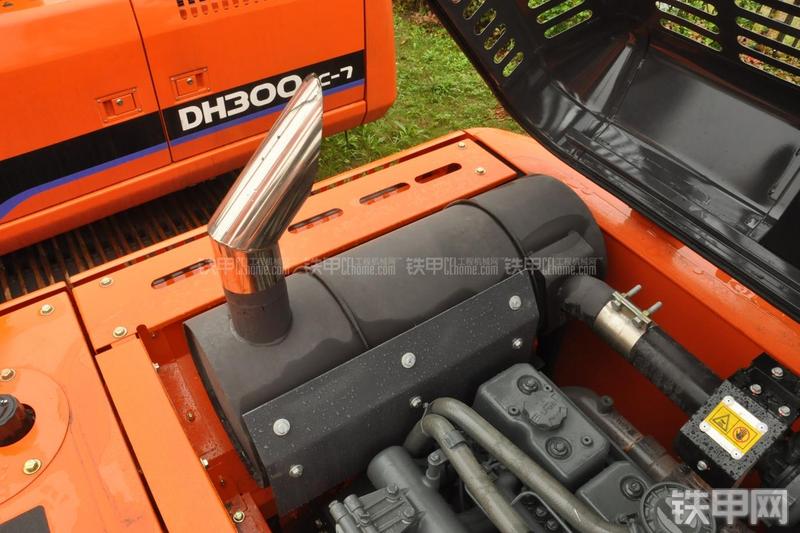 迪万伦DH220LC-9E挖掘机局部