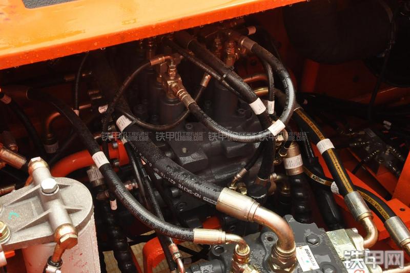 迪万伦DH220LC-9E挖掘机局部