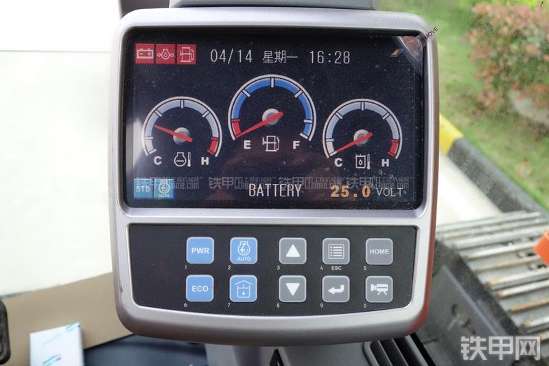 迪万伦DX150LC挖掘机局部