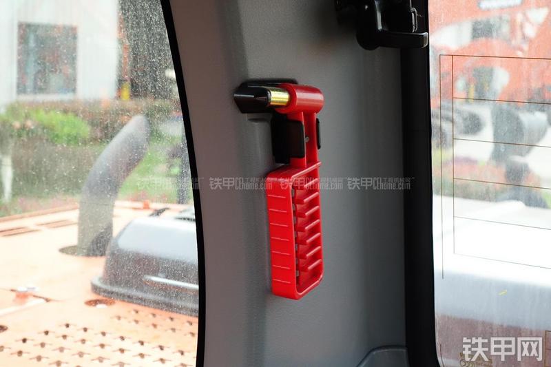 迪万伦DX150LC挖掘机局部