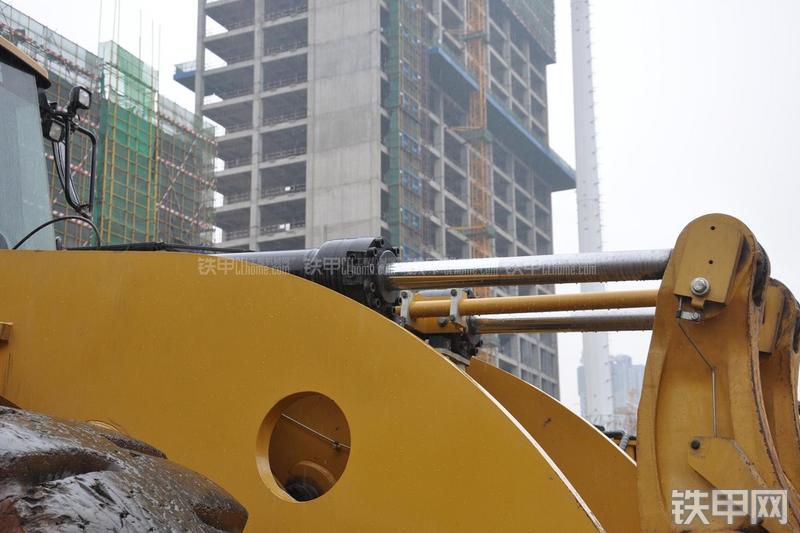 卡特彼勒986H装载机局部