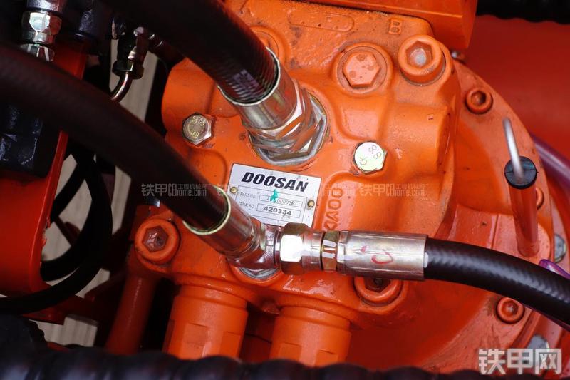 迪万伦DX150LC挖掘机局部