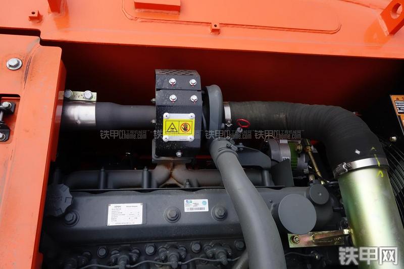 迪万伦DX150LC挖掘机局部