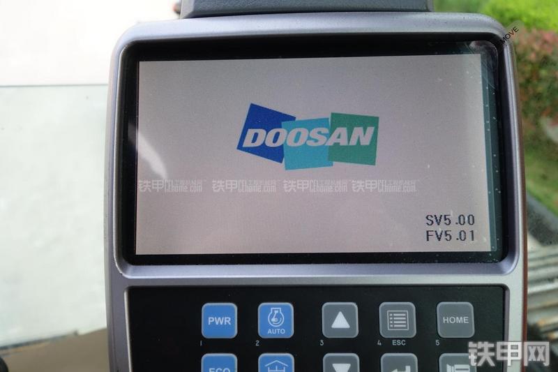 迪万伦DX150LC挖掘机局部