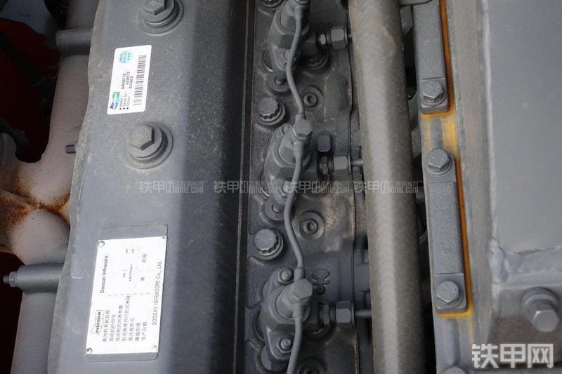 迪万伦DX150LC挖掘机局部