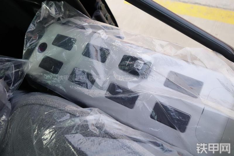 迪万伦DX150LC挖掘机局部