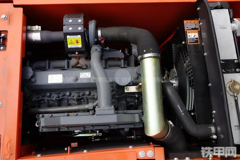 迪万伦DX150LC挖掘机局部