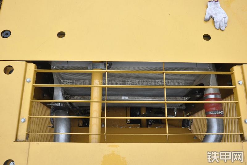 卡特彼勒986H装载机局部