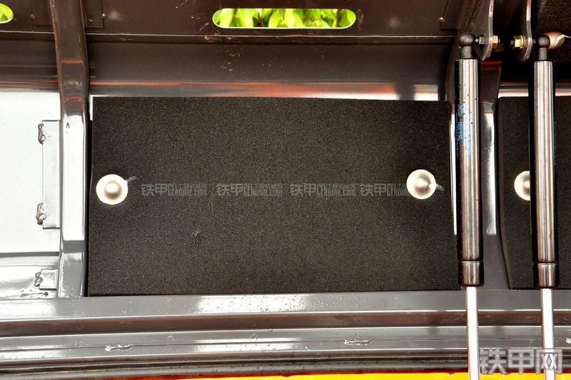 迪万伦DH220LC-9E挖掘机局部