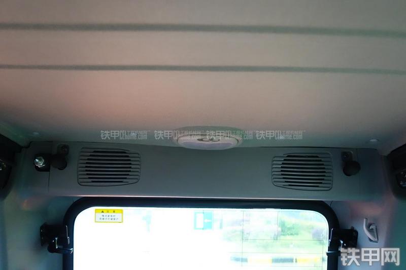 迪万伦DX120挖掘机局部