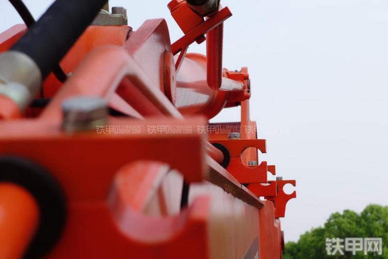 迪万伦DX150LC挖掘机局部