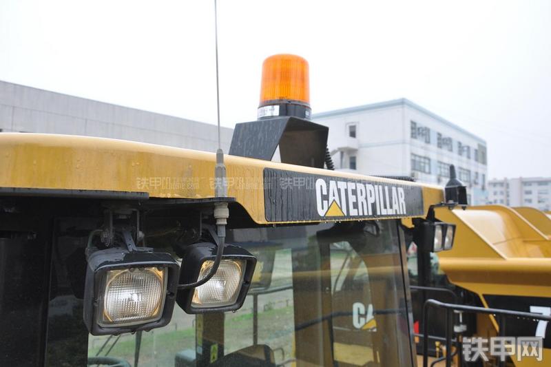 卡特彼勒986H装载机局部
