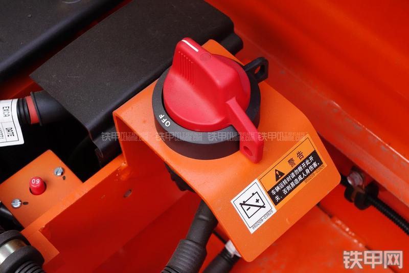 迪万伦DX150LC挖掘机局部