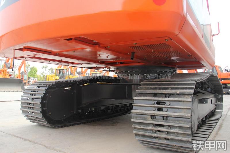 迪万伦DH215-9E挖掘机局部