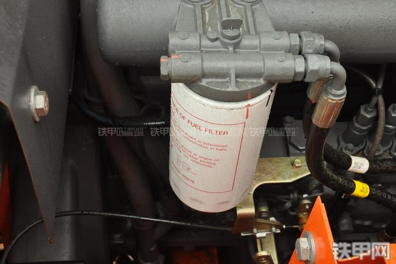 迪万伦DH225LC-9挖掘机局部