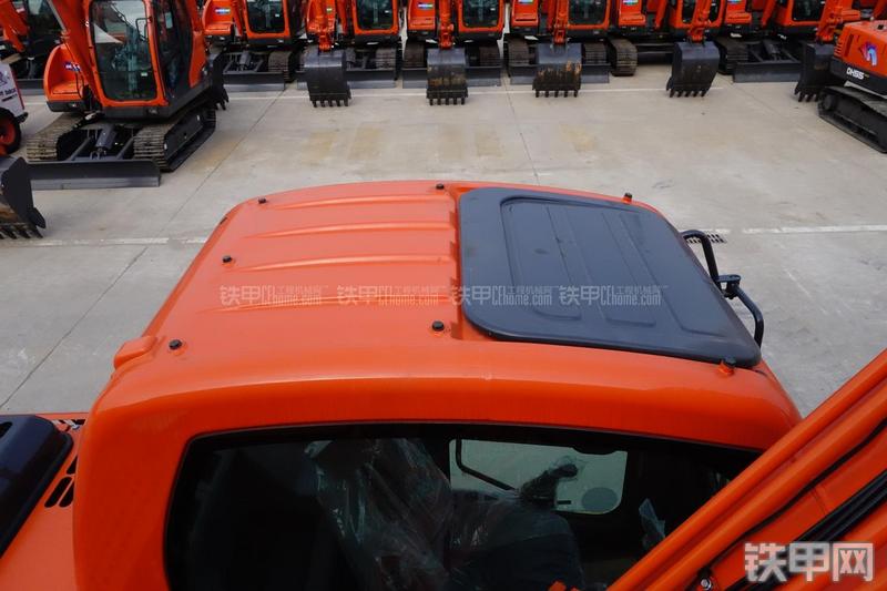 迪万伦DX150LC挖掘机局部