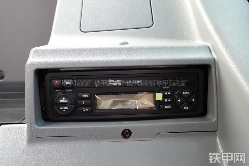 迪万伦DX150LC挖掘机局部